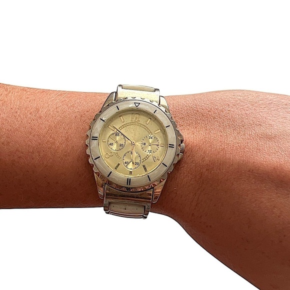 Gold & Marble Tones Watch - Picture 6 of 6